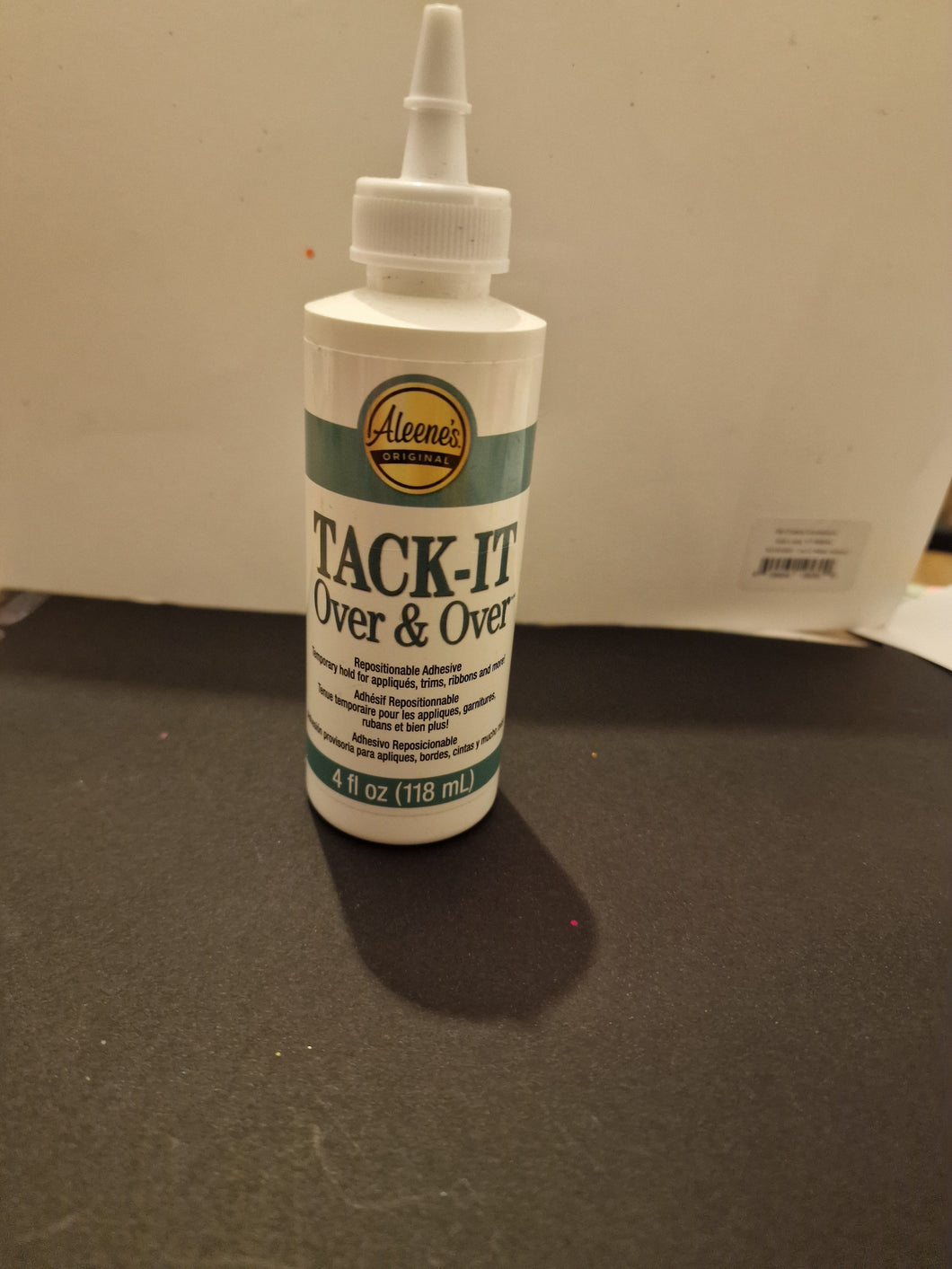 Aleenes Tack it over and over glue